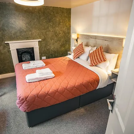 At The Apple Pie בית הארחה